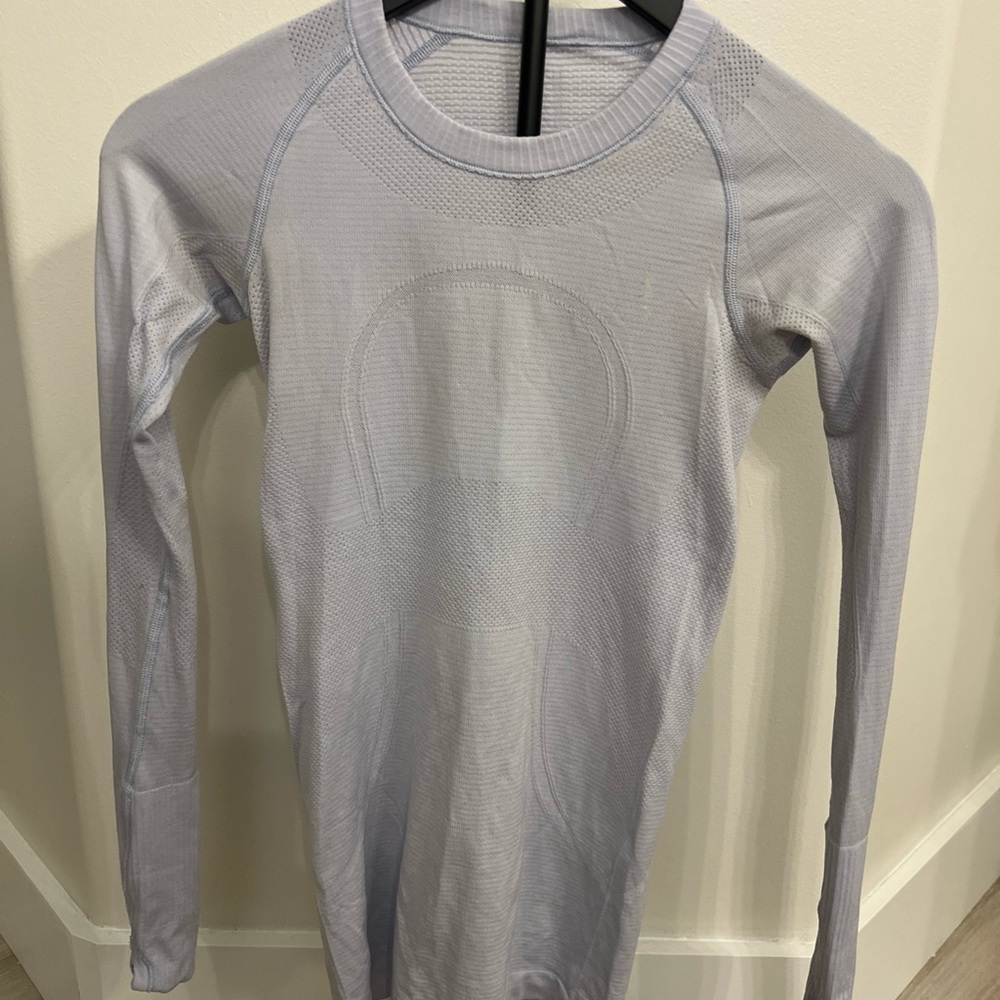 lululemon athletica Light Gray Long Sleeve Top